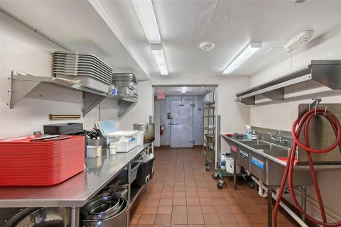 Immobilier commercial à vendre à Sarasota, Floride: 171.31 m2 № 1769164 - photo 16