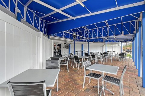 Immobilier commercial à vendre à Sarasota, Floride: 171.31 m2 № 1769164 - photo 21