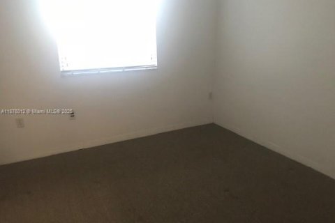 Copropriété à louer à Miami, Floride: 3 chambres, 131.92 m2 № 1926824 - photo 11