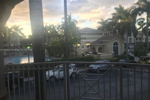 Copropriété à louer à Miami, Floride: 3 chambres, 131.92 m2 № 1926824 - photo 3