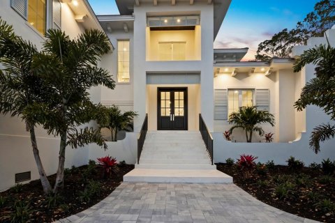 House in Sarasota, Florida 4 bedrooms, 437.66 sq.m. № 1192385 - photo 27
