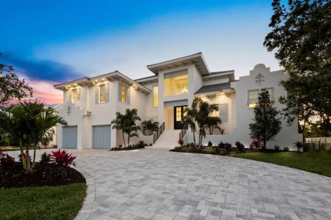 House in Sarasota, Florida 4 bedrooms, 437.66 sq.m. № 1192385 - photo 23