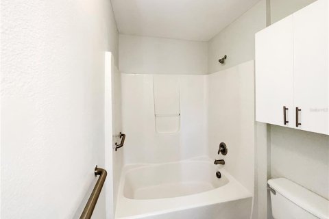 Купить виллу или дом в Маскотт, Флорида 3 комнаты, 123.75м2, № 1815111 - фото 21