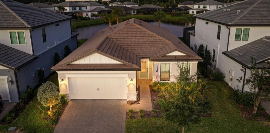 Villa ou maison à Lakewood Ranch, Floride 3 chambres, 190.82 m2 № 2427066