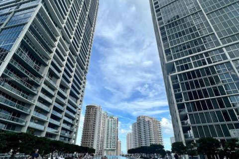 Condo in Miami, Florida, 1 bedroom  № 2063499 - photo 17