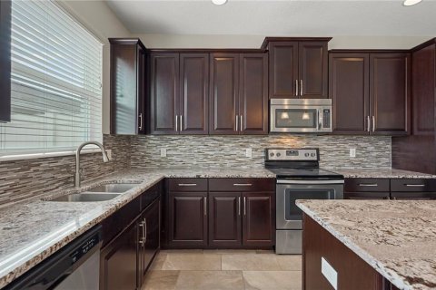 Townhouse in Orlando, Florida 3 bedrooms, 143.44 sq.m. № 2283725 - photo 11