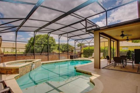 House in Oakland, Florida 5 bedrooms, 362.6 sq.m. № 1869863 - photo 3