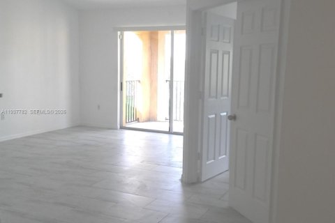 Copropriété à louer à Miramar, Floride: 2 chambres, 78.97 m2 № 1995381 - photo 5