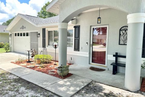 House in Ocala, Florida 2 bedrooms, 93.65 sq.m. № 1800042 - photo 2