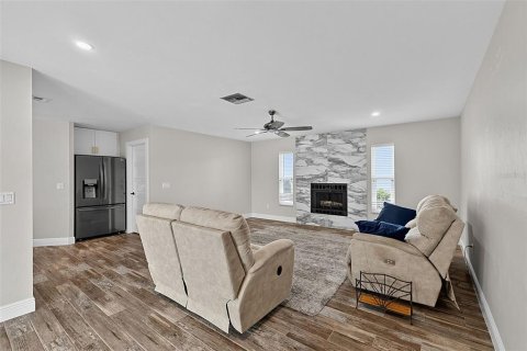 Casa en venta en Punta Gorda, Florida, 3 dormitorios, 181.25 m2 № 2203744 - foto 18