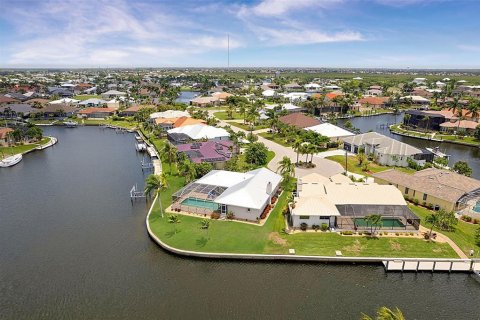 Casa en venta en Punta Gorda, Florida, 3 dormitorios, 181.25 m2 № 2203744 - foto 4