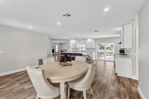 Casa en venta en Punta Gorda, Florida, 3 dormitorios, 181.25 m2 № 2203744 - foto 8