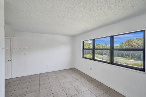 Copropriété à louer à Hollywood, Floride: 1 chambre, 78.22 m2 № 1857550 - photo 11