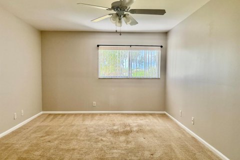 Touwnhouse à louer à Margate, Floride: 3 chambres, 144.37 m2 № 2413142 - photo 15