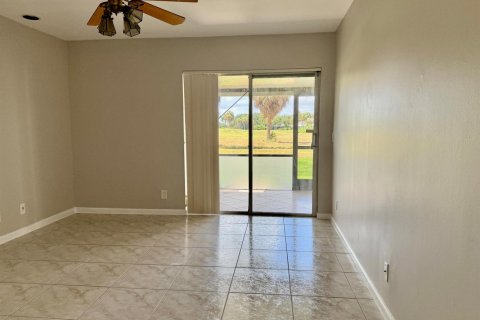 Touwnhouse à louer à Margate, Floride: 3 chambres, 144.37 m2 № 2413142 - photo 10