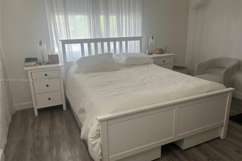 Снять в аренду кондоминиум в Майами, Флорида 2 спальни, 105.91м2, № 1976307 - фото 8