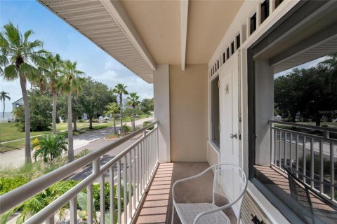 Condo in Ruskin, Florida, 1 bedroom  № 2388091 - photo 18