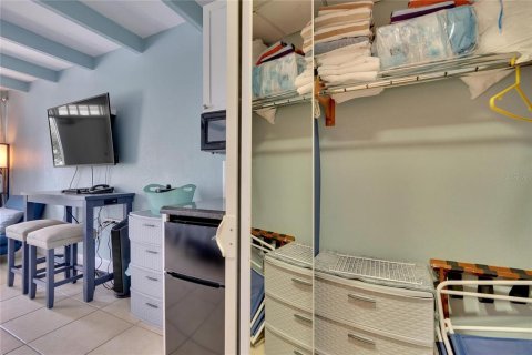 Condo in Ruskin, Florida, 1 bedroom  № 2388091 - photo 20