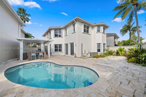 Villa ou maison à louer à Hollywood, Floride: 4 chambres, 225.1 m2 № 1983020 - photo 30