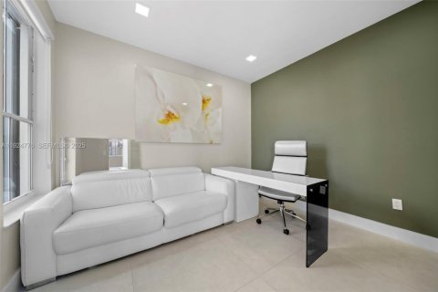 Villa ou maison à louer à Hollywood, Floride: 4 chambres, 225.1 m2 № 1983020 - photo 9