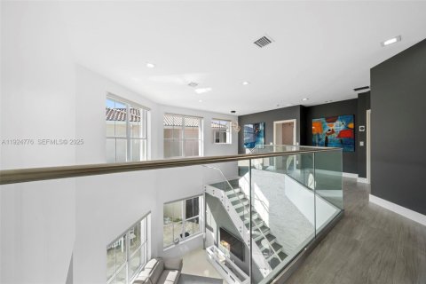 Villa ou maison à louer à Hollywood, Floride: 4 chambres, 225.1 m2 № 1983020 - photo 21