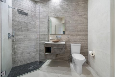 Villa ou maison à louer à Hollywood, Floride: 4 chambres, 225.1 m2 № 1983020 - photo 8