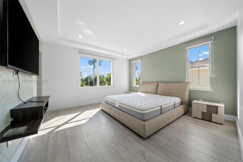 Villa ou maison à louer à Hollywood, Floride: 4 chambres, 225.1 m2 № 1983020 - photo 23