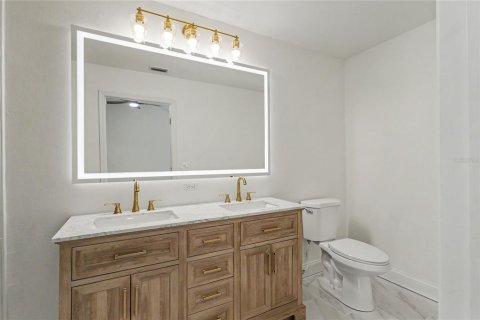 House in Bradenton, Florida 3 bedrooms, 147.53 sq.m. № 2211051 - photo 19