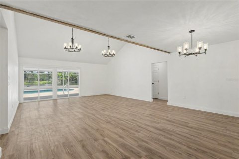 House in Bradenton, Florida 3 bedrooms, 147.53 sq.m. № 2211051 - photo 9