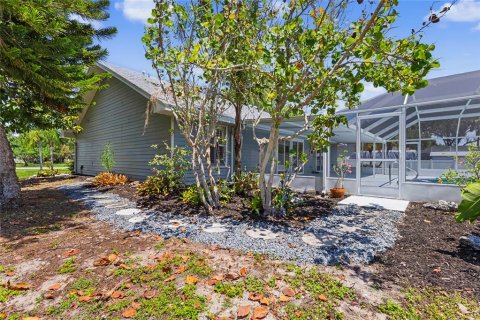 House in Bradenton, Florida 3 bedrooms, 147.53 sq.m. № 2211051 - photo 27