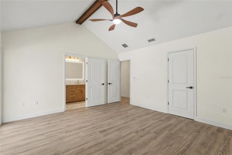 House in Bradenton, Florida 3 bedrooms, 147.53 sq.m. № 2211051 - photo 18