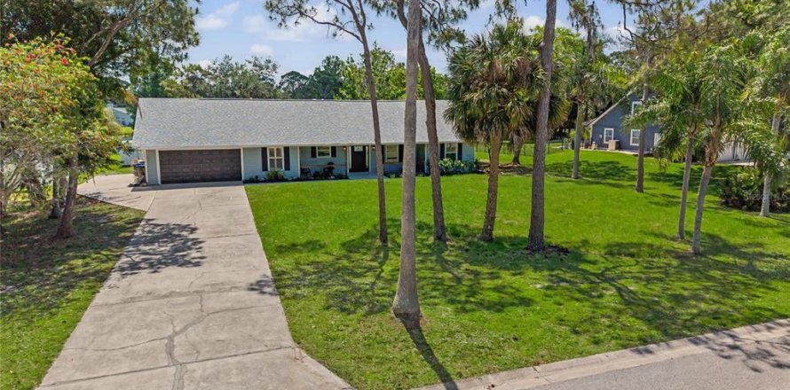 House in Bradenton, Florida 3 bedrooms, 147.53 sq.m. № 2211051