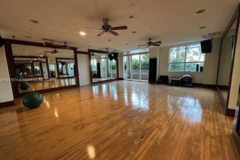 Condominio en alquiler en Aventura, Florida, 2 dormitorios, 109.16 m2 № 1980519 - foto 17