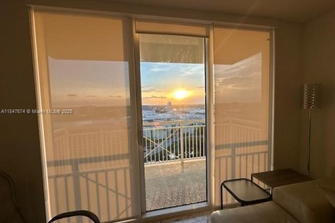 Condominio en alquiler en Aventura, Florida, 2 dormitorios, 109.16 m2 № 1980519 - foto 26