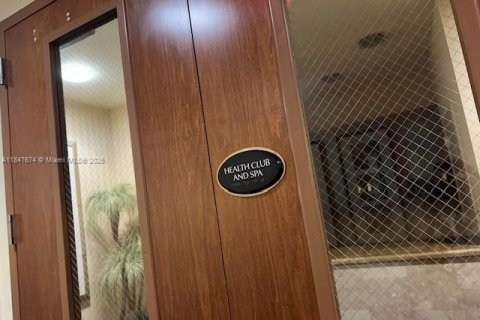 Condominio en alquiler en Aventura, Florida, 2 dormitorios, 109.16 m2 № 1980519 - foto 12