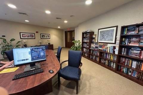 Condominio en alquiler en Aventura, Florida, 2 dormitorios, 109.16 m2 № 1980519 - foto 20