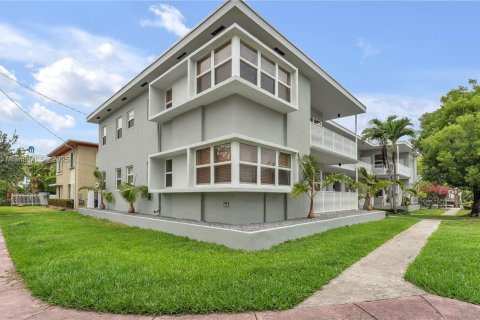 Propiedad comercial en venta en Miami Beach, Florida, 857.86 m2 № 1886606 - foto 10