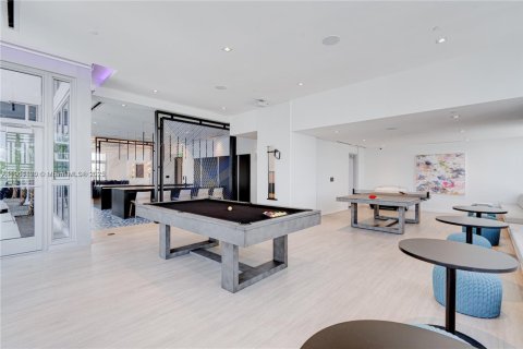 Condo in Miami, Florida, 2 bedrooms  № 1951835 - photo 23