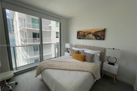 Condo in Miami, Florida, 2 bedrooms  № 1951835 - photo 11