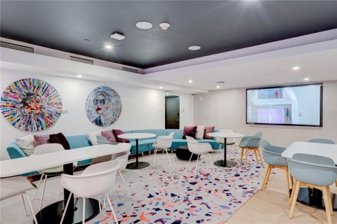 Condo in Miami, Florida, 2 bedrooms  № 1951835 - photo 18