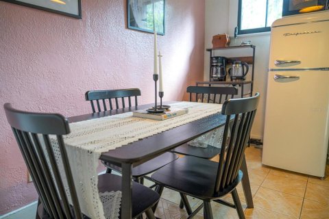 Propiedad comercial en venta en Orlando, Florida, 3 dormitorios, 122.63 m2 № 2103840 - foto 9