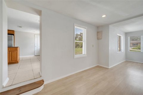 Villa ou maison à vendre à DeLand, Floride: 4 chambres, 108.88 m2 № 1843484 - photo 11