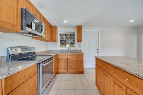 Villa ou maison à vendre à DeLand, Floride: 4 chambres, 108.88 m2 № 1843484 - photo 12