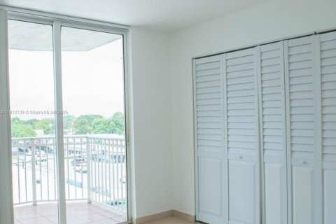 Copropriété à vendre à Miami, Floride: 2 chambres, 95.69 m2 № 1760778 - photo 7