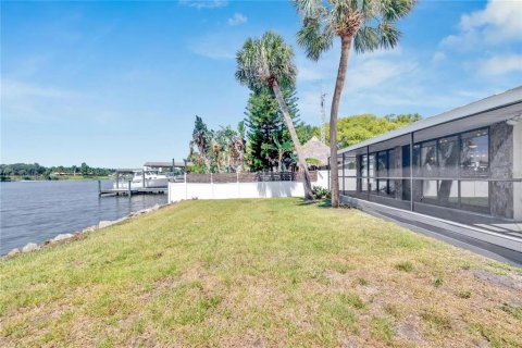 House in Riverview, Florida 3 bedrooms, 278.8 sq.m. № 2202928 - photo 18