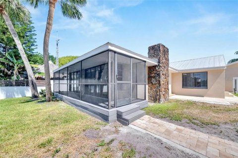 House in Riverview, Florida 3 bedrooms, 278.8 sq.m. № 2202928 - photo 26