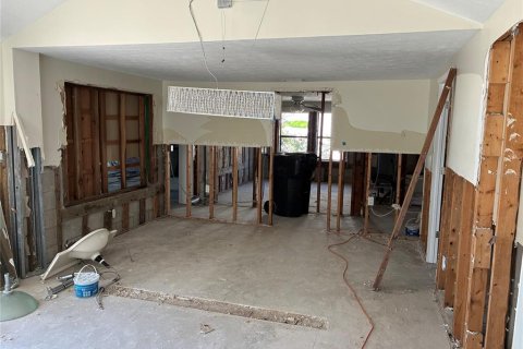 House in Riverview, Florida 3 bedrooms, 278.8 sq.m. № 2202928 - photo 7