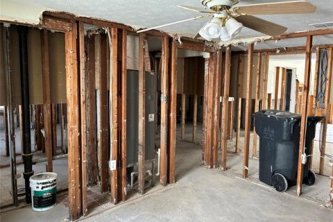 House in Riverview, Florida 3 bedrooms, 278.8 sq.m. № 2202928 - photo 6