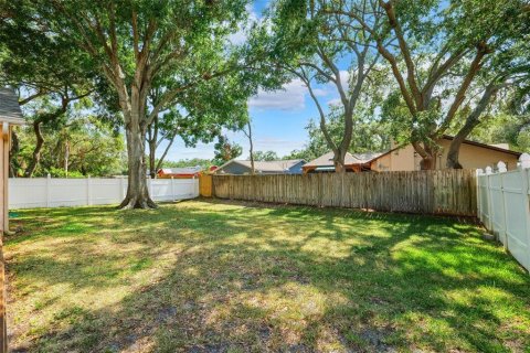 House in Largo, Florida 4 bedrooms, 214.05 sq.m. № 1759265 - photo 23
