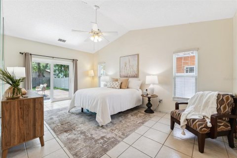 House in Largo, Florida 4 bedrooms, 214.05 sq.m. № 1759265 - photo 6